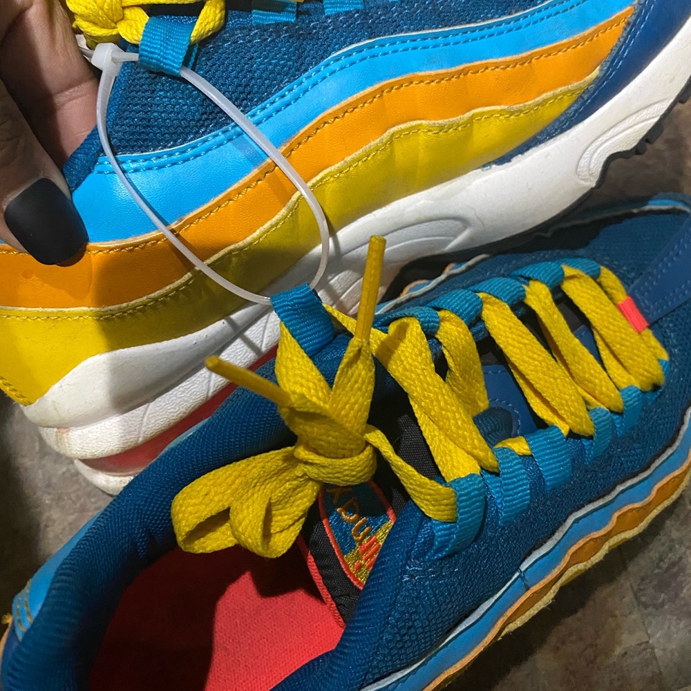 Nike